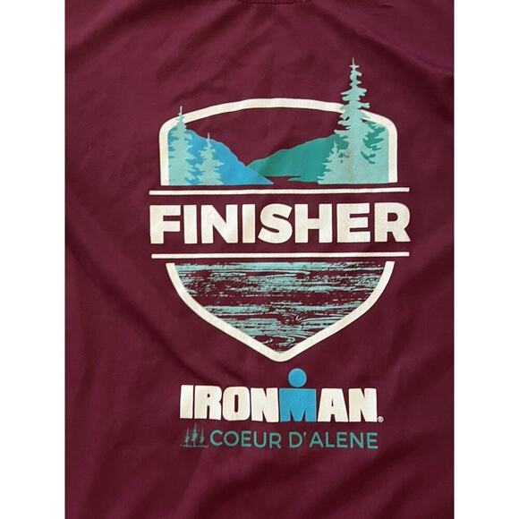Ironman Couer D'Alene Finisher burgandy top size small - Picture 2 of 4